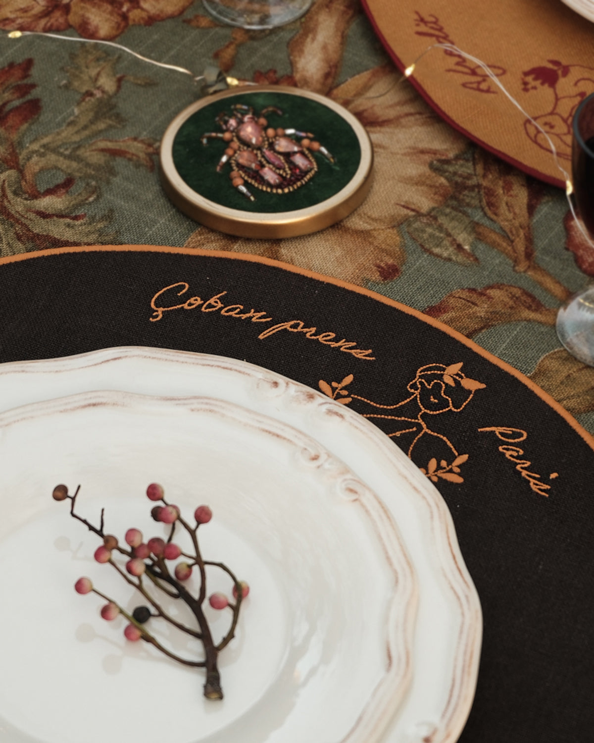 Asil Üçlü - Kahve